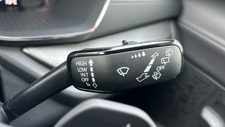 Skoda Octavia 1.4 TSI iV SE Technology DSG 5dr Estate